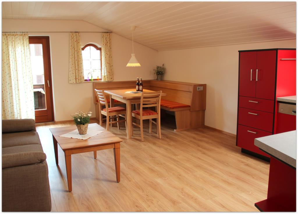 Ferienwohnungen Gastager Ruhpolding Habitación foto